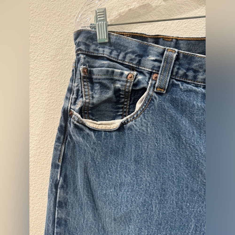Levi’s Men’s 501 Straight Fit 100% Cotton Button Fly Denim Blue Jeans Size 38 - Picture 8 of 16